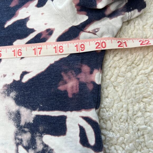 Train Station Kind of Day Black/Gray Bleached Tee Large - Picture 5 of 6